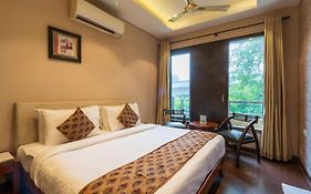 Cosy Grand, Chanakyapuri By The Cosy Hotels